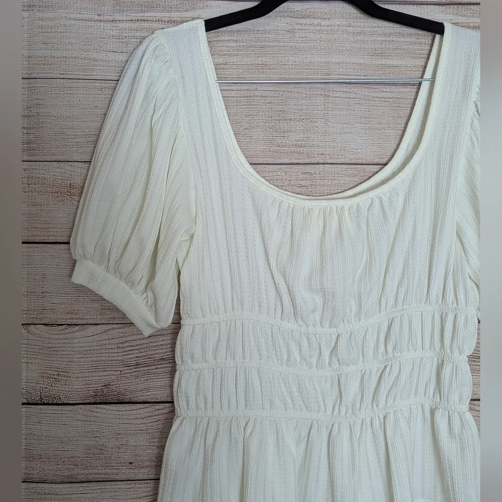Maeve Anthropologie Size Small White Smocked Peplum Top Puff Sleeve Scoop Neck